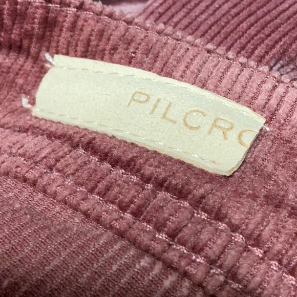 PILCRO Wine Mid-Rise Slim Boyfriend Corduroy Jeans - Picture 4 of 14